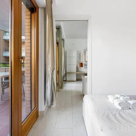 Budapest Design E Piscina Apartamento Roma