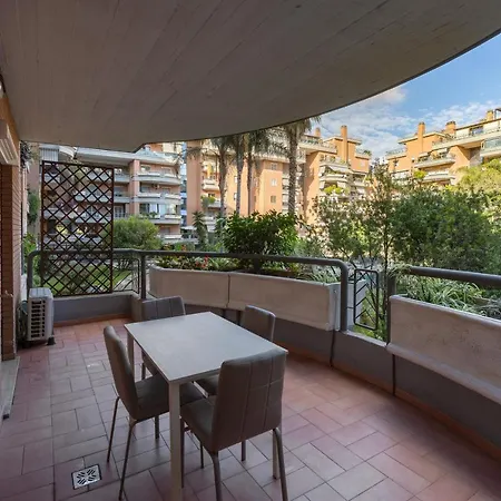 Budapest Design E Piscina Apartamento