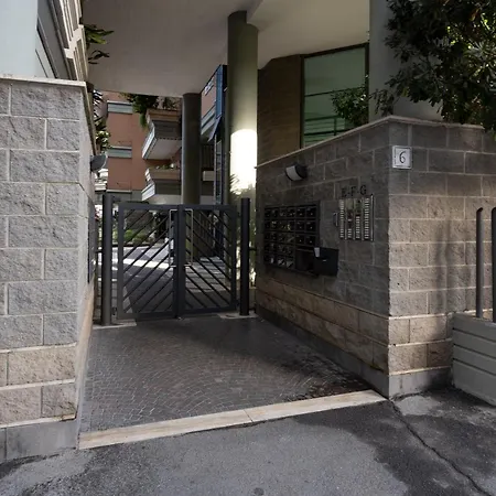 Budapest Design E Piscina Apartament